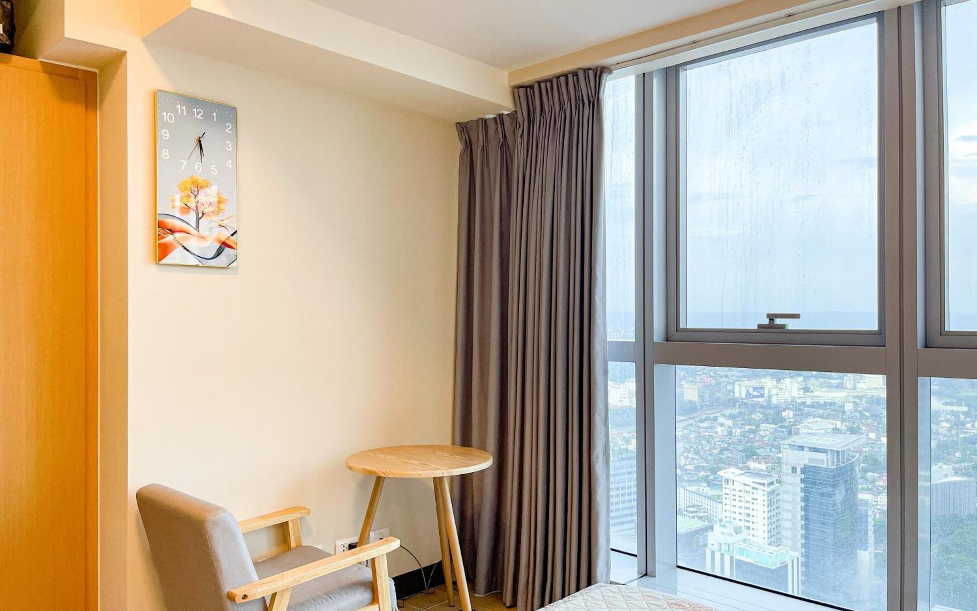 Cityscape View 2Br In Uptown Bgc W 200Mbps Wifi Taguig Ngoại thất bức ảnh
