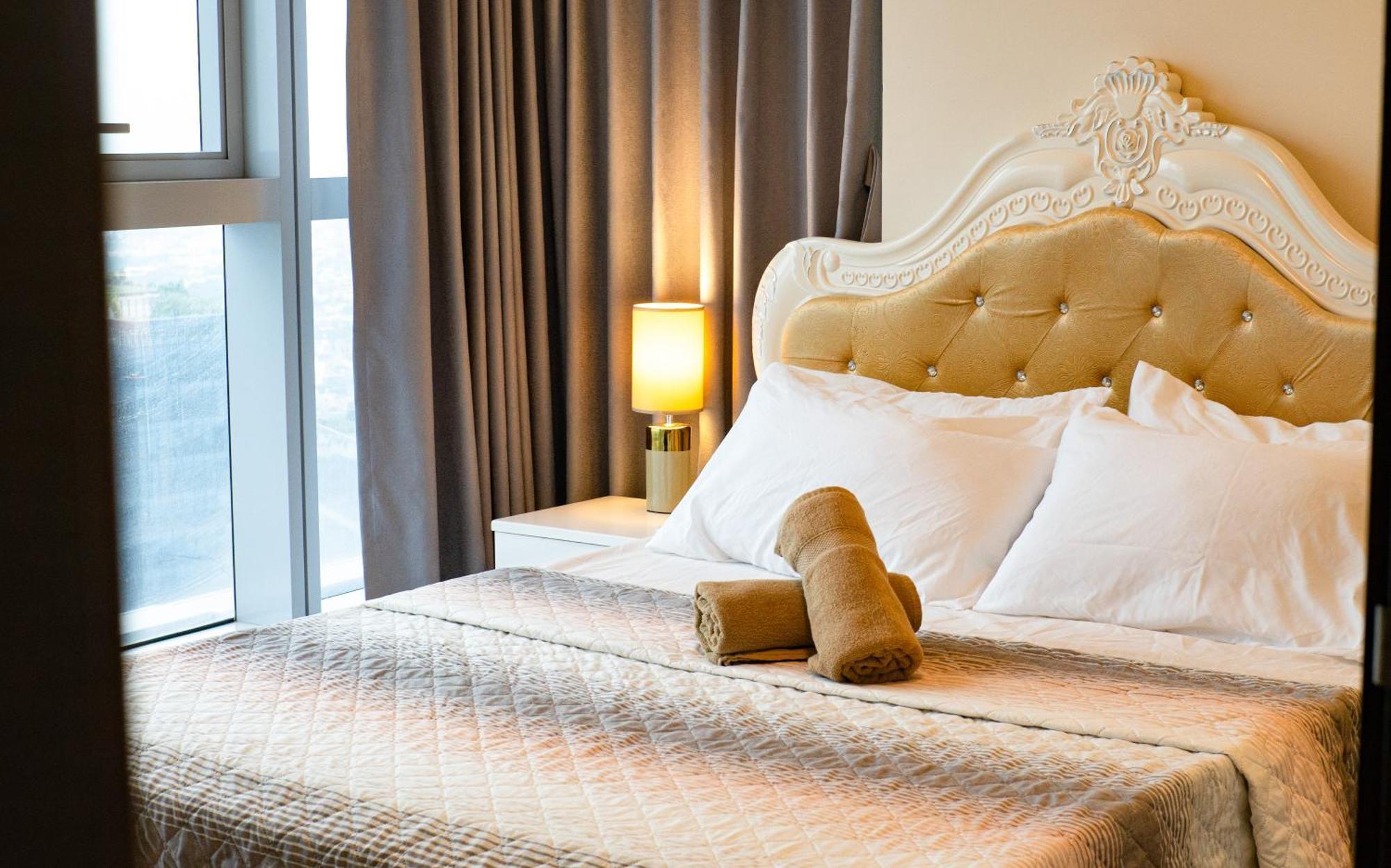 Cityscape View 2Br In Uptown Bgc W 200Mbps Wifi Taguig Ngoại thất bức ảnh